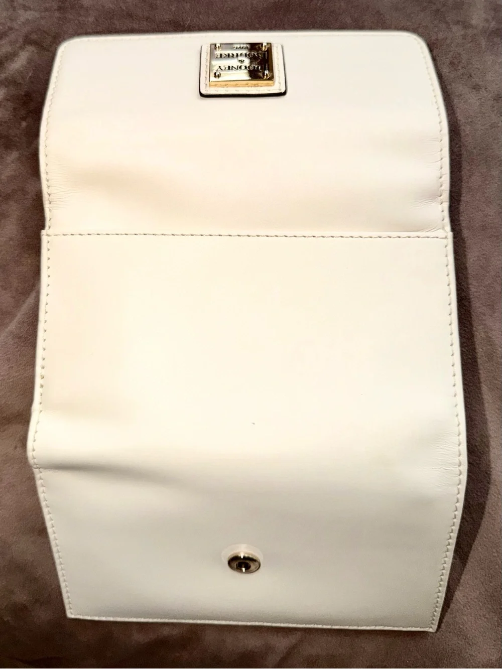 NWOT Dooney & Bourke Wexford Small Flap Wallet Ivory Leather Gold Logo
